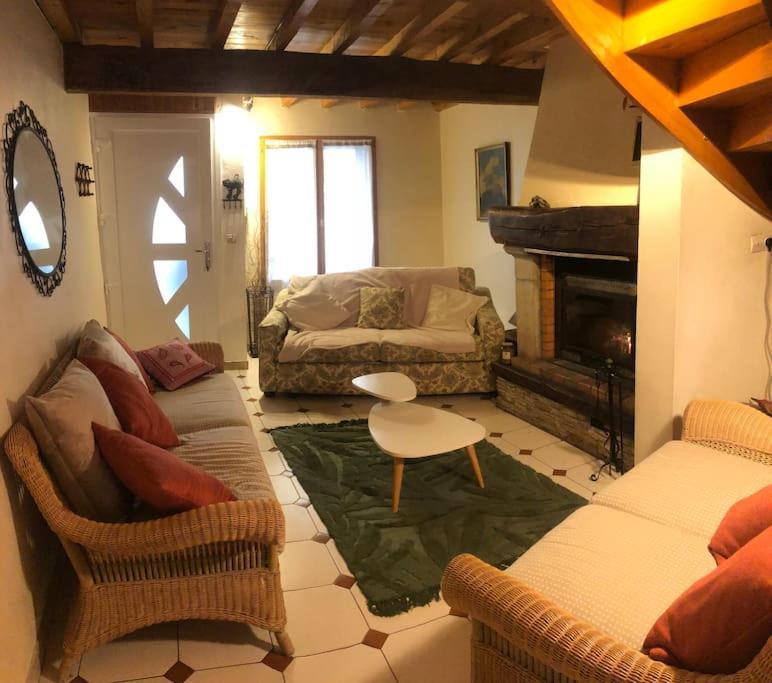 Maison Cosy Et Conviviale, Le B7 Besset Exterior photo